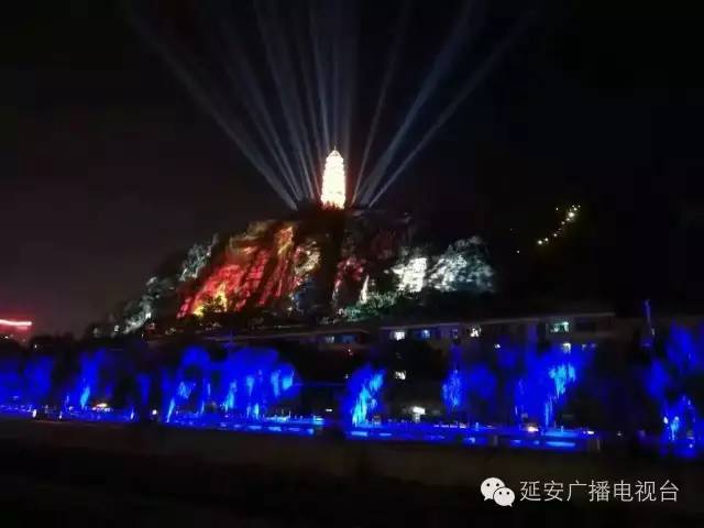 太美了山城夜景,延安宝塔山夜景图片
