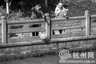 复兴南苑200多户居民水管冻住两天不到杭州已冻破水表2000多只