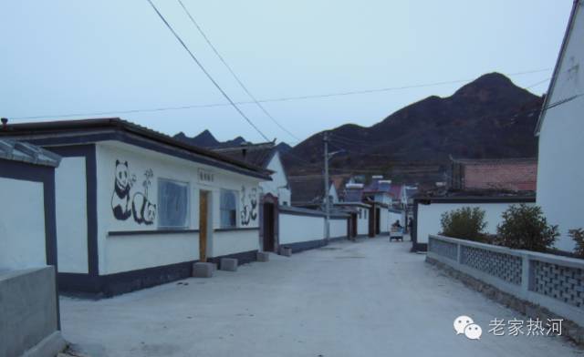 鞍匠黑沟门，美的不成样子