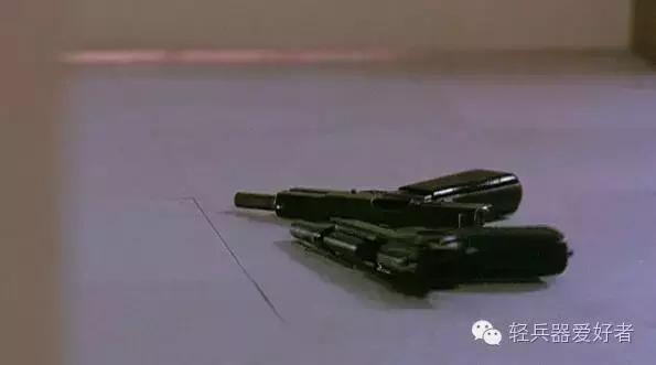 英雄本色系列中的各色轻武器,盘点英雄本色名场面