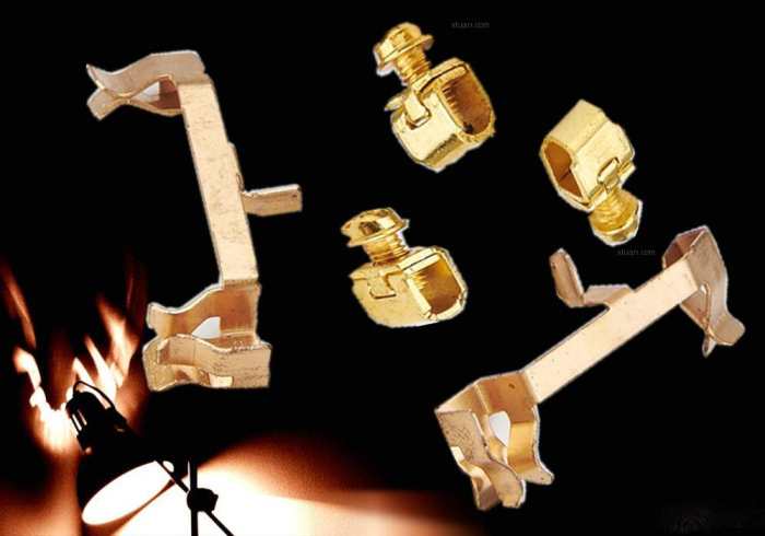 朋友家为了省钱选错开关插座,用了差点烧着!后悔当初没看这个!