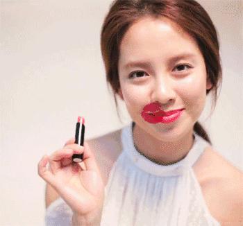 防嘴唇干裂脱皮最好的方法,唇部脱皮干裂推荐什么面膜