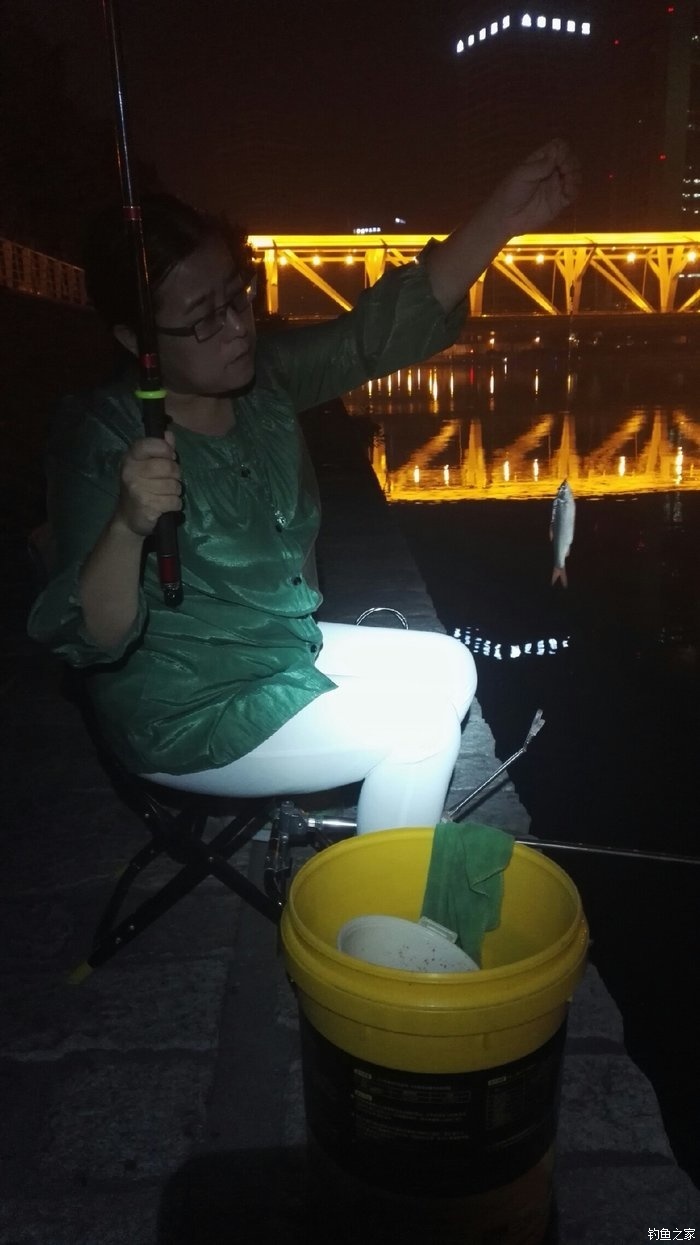 大连钓黑鱼用什么饵料最好,天津海河怎么钓大黑鱼