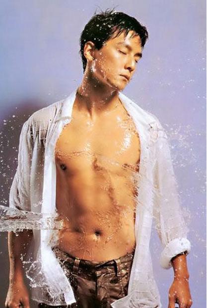 吴彦祖现在的照片真实,吴彦祖年轻和现在的对比图