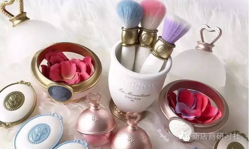 法国巴黎购物中心,巴黎时尚购物中心