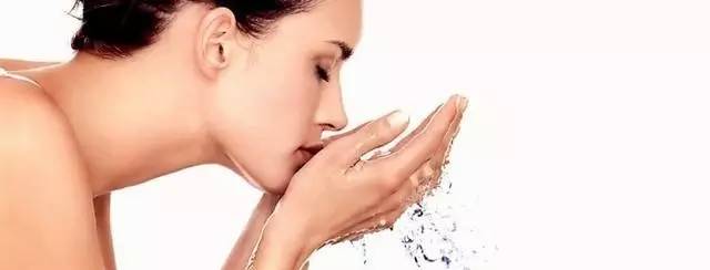 秋冬该怎么护肤美白,肌肤秋季美白不得不知的那些事儿