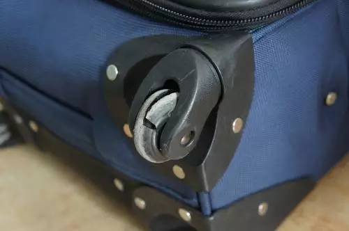 旅行时如何选择合适的旅行箱,旅游买哪些旅行箱好用实惠