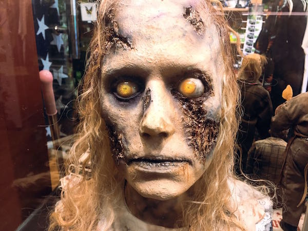 为什么很多人喜欢丧尸片,为什么丧尸会让人感到恐惧