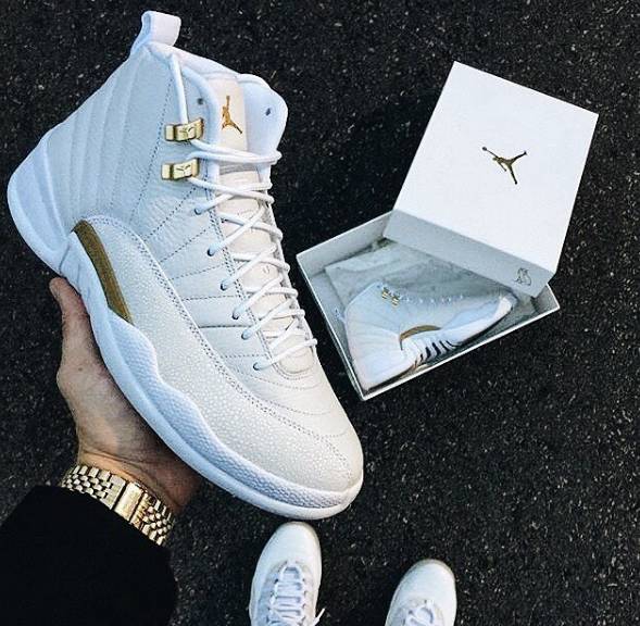 750预售价破万心很累！全黑ub只要1k5，你为它省的钱还留着吗？