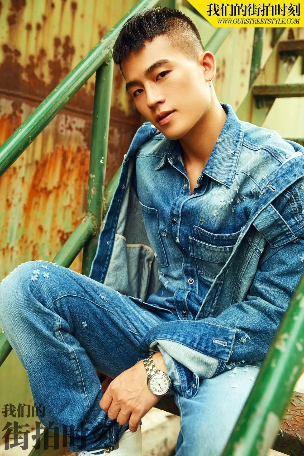 街拍时尚大方显年轻气息,王珞丹街拍