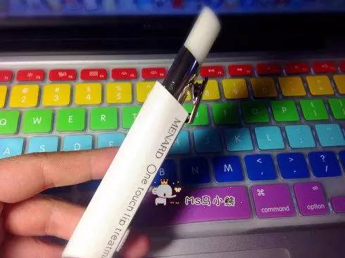 超级适合学生党的水润颜色唇膏,秋季润唇变色唇膏哪款最好使