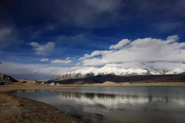 看头条后天就能从克拉玛依坐火车到喀什啦！