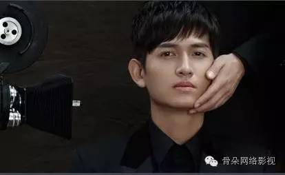 十一补片指南｜不想出去看人潮，就窝在家里跟“老公们”约会吧