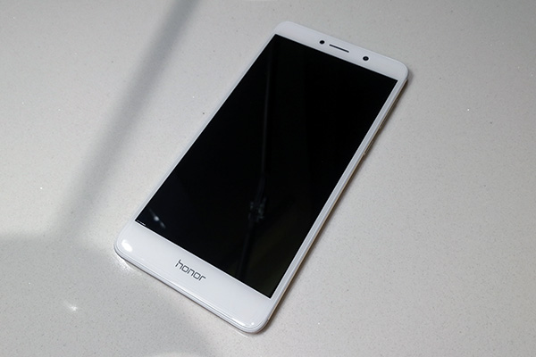 全屏手机1000元以下,超值1000元以下的高性能手机