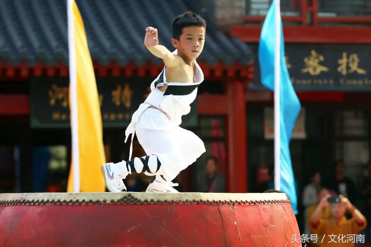 少林18铜人武术表演,禅武合一少林功夫