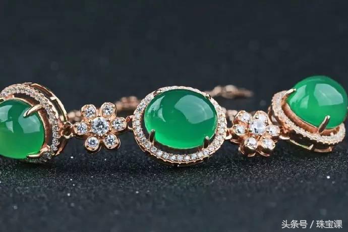 翡翠和玉的区别，看完再也不会傻傻的去买玉了！