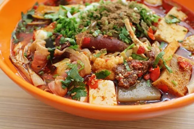 乌鲁木齐市最火的冒菜店,乌鲁木齐哪里有正宗的冒菜