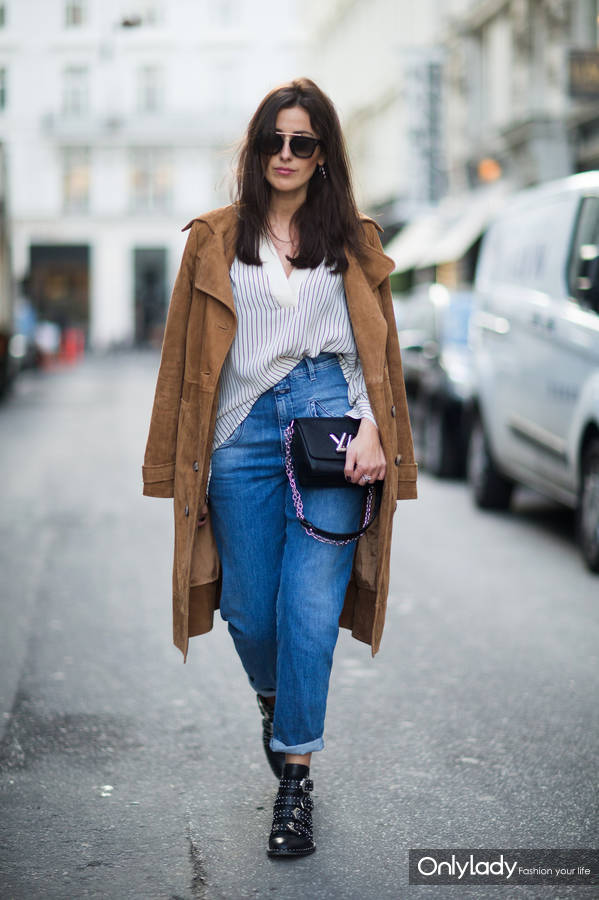 越穿越多的深秋怎么她们却看上去越来越瘦高？