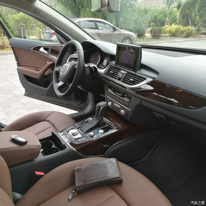 奥迪a6l2016款30fsi舒适型实拍,2016款奥迪a6l评测1.8t用车感悟
