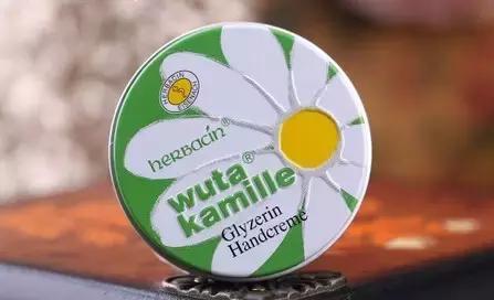 女神包包里的必备好物 (女神专属包包里面有哪些)