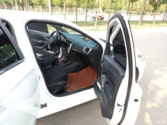 新款标致301幸福版,标致301旅行