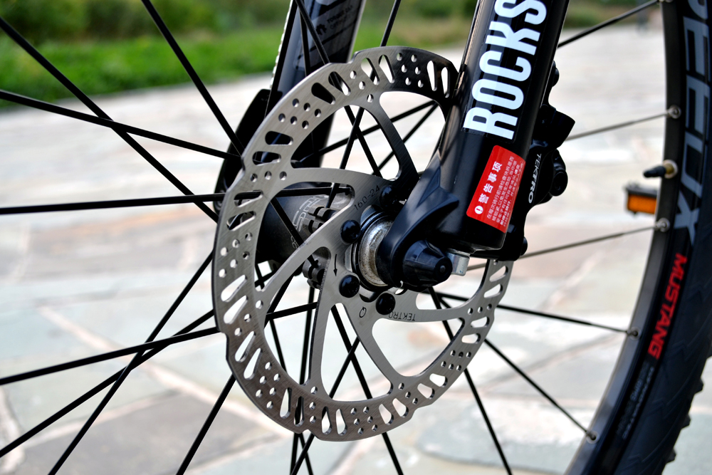 山地车碳纤维铝合金骑行感受,山地车铝合金碳纤维骑行感受