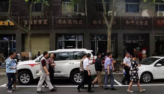 和艺术节有关的logo,艺术节的标志图案