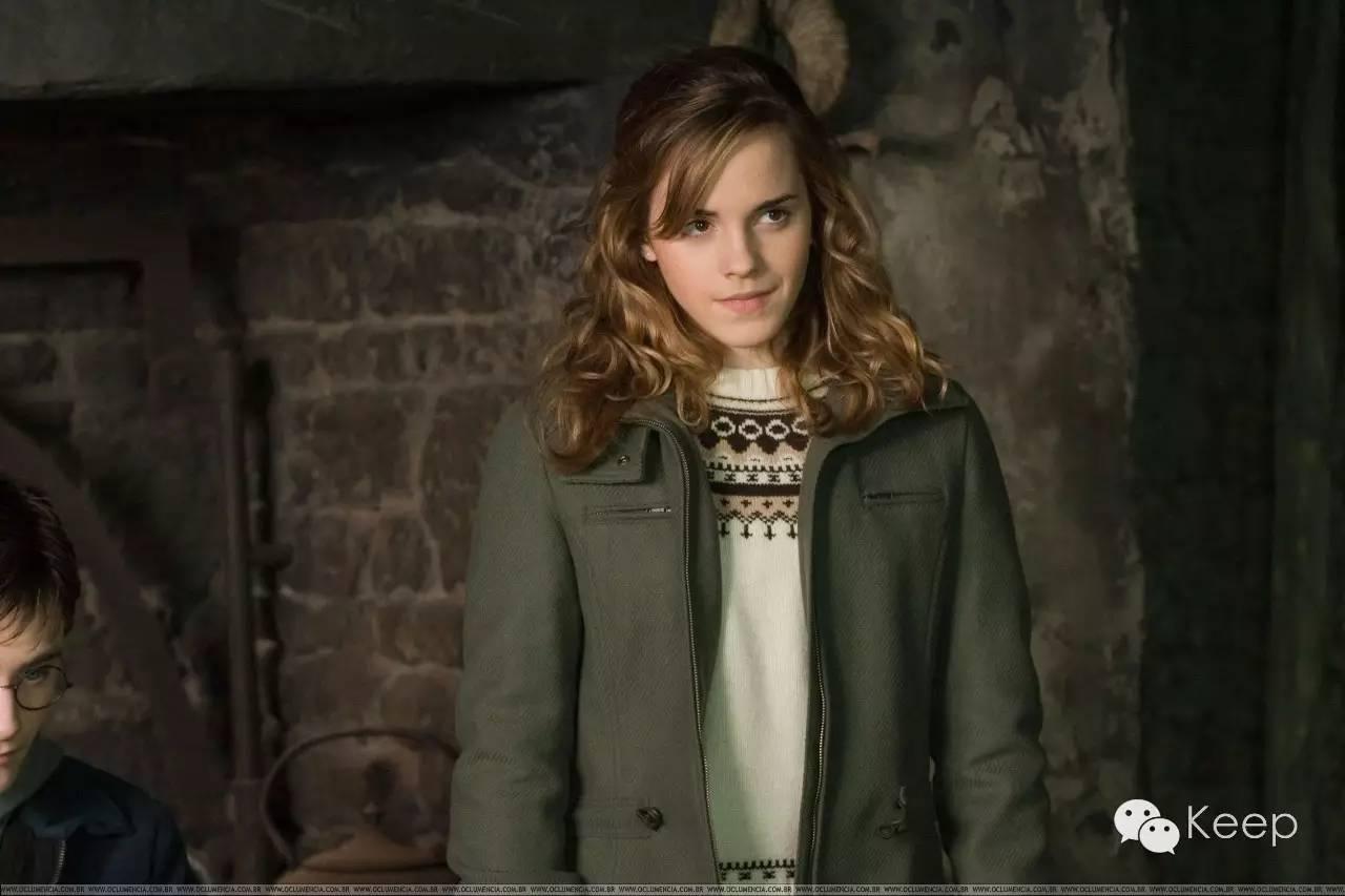 艾玛·沃特森10岁到30岁,9岁成名25岁拒绝当王妃