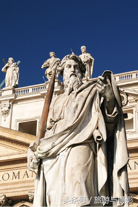 梵蒂冈圣彼得大教堂铁门,梵蒂冈圣彼得大教堂图片