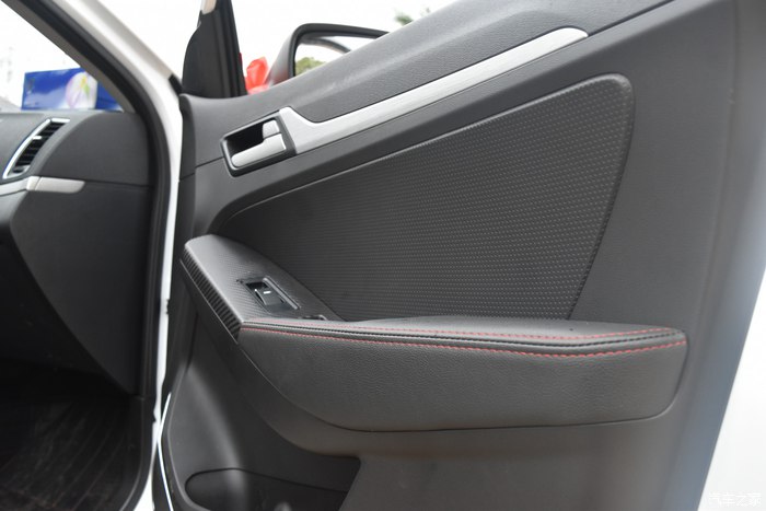 吉利远景2020款超值型,吉利远景新车值得买吗