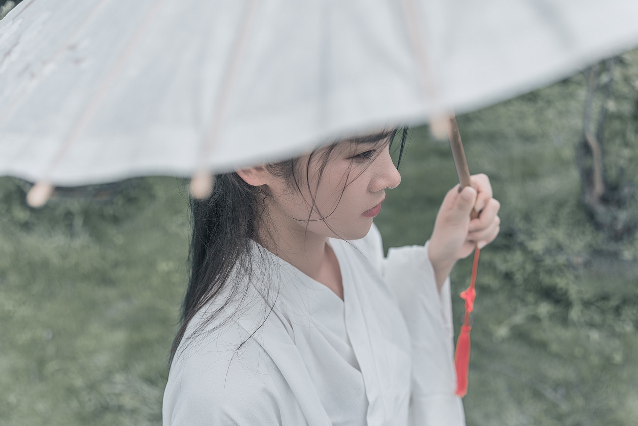 小说：我竟然从石头出来？不过这给的什么鸟名字？