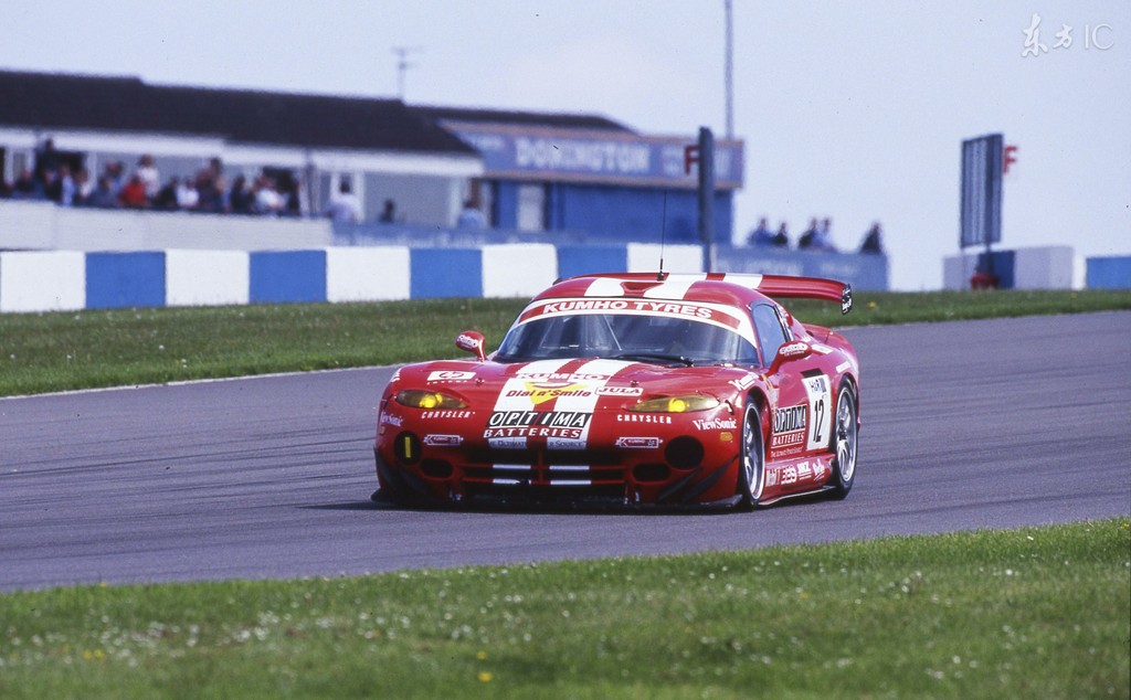 小说：华夏小将穿越过去，代表多特蒙德出战，做C罗未来庆祝动作