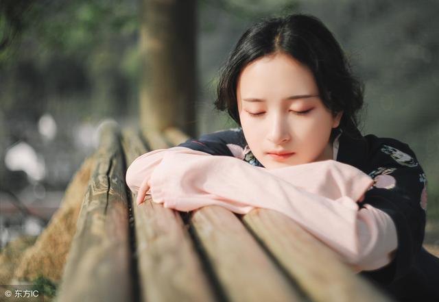 小说重生到19岁,重生回到渔村发家致富的小说