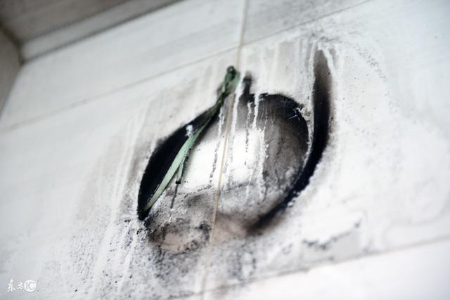 福尔摩斯破案图片,福尔摩斯经典案件