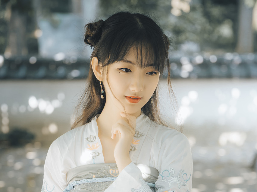 小说：她不会武功，却梦见*男美**传授武功，醒后竟变得力大无穷