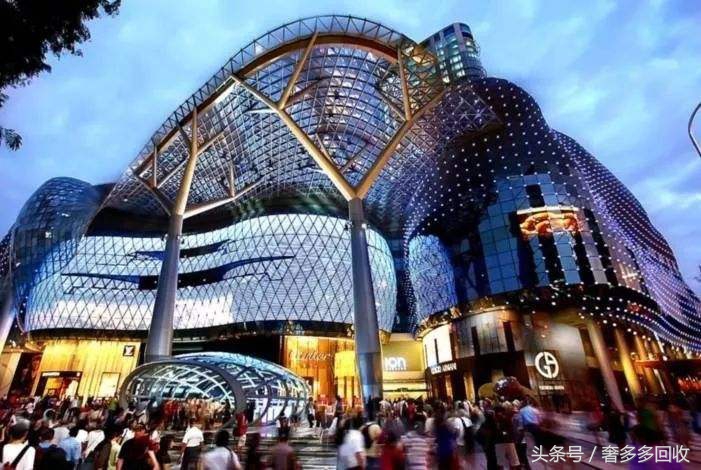 十大奢侈品购物天堂,巴黎香榭丽舍大道奢侈品店购物