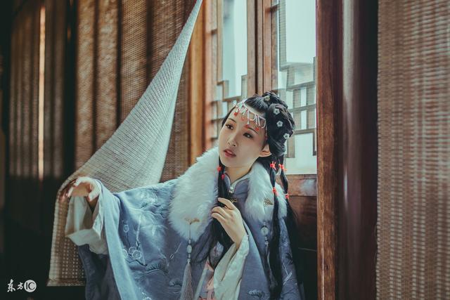 穿越古代农村生活小说在线阅读,穿越古代农女有空间有异能的小说