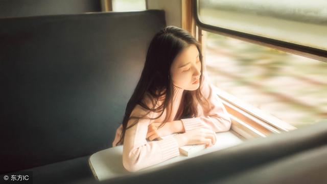 小说：舅妈骂女儿是野种，她一杯热茶泼到舅妈脸上，汤的尖叫