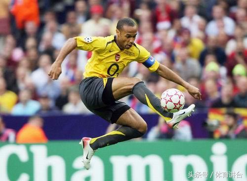 足球停球是完全靠感觉吗?