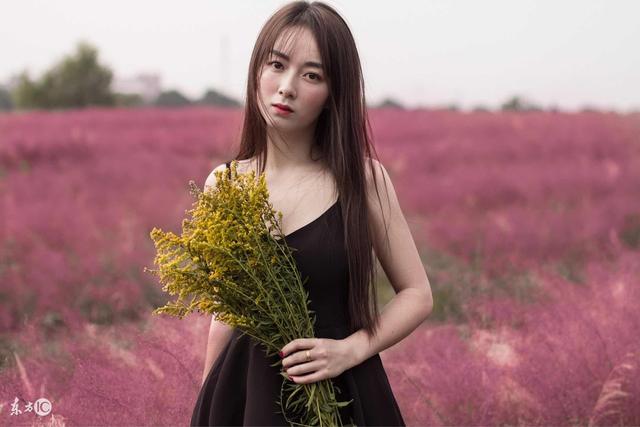 小说：豪门宴会，穷女婿送上价值千金的玉簪，却被长辈当成了垃圾