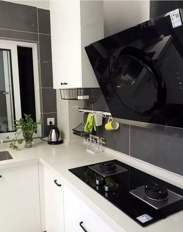 油烟机为啥炒菜还到处都是油烟,油烟机开着厨房里为什么还有油烟