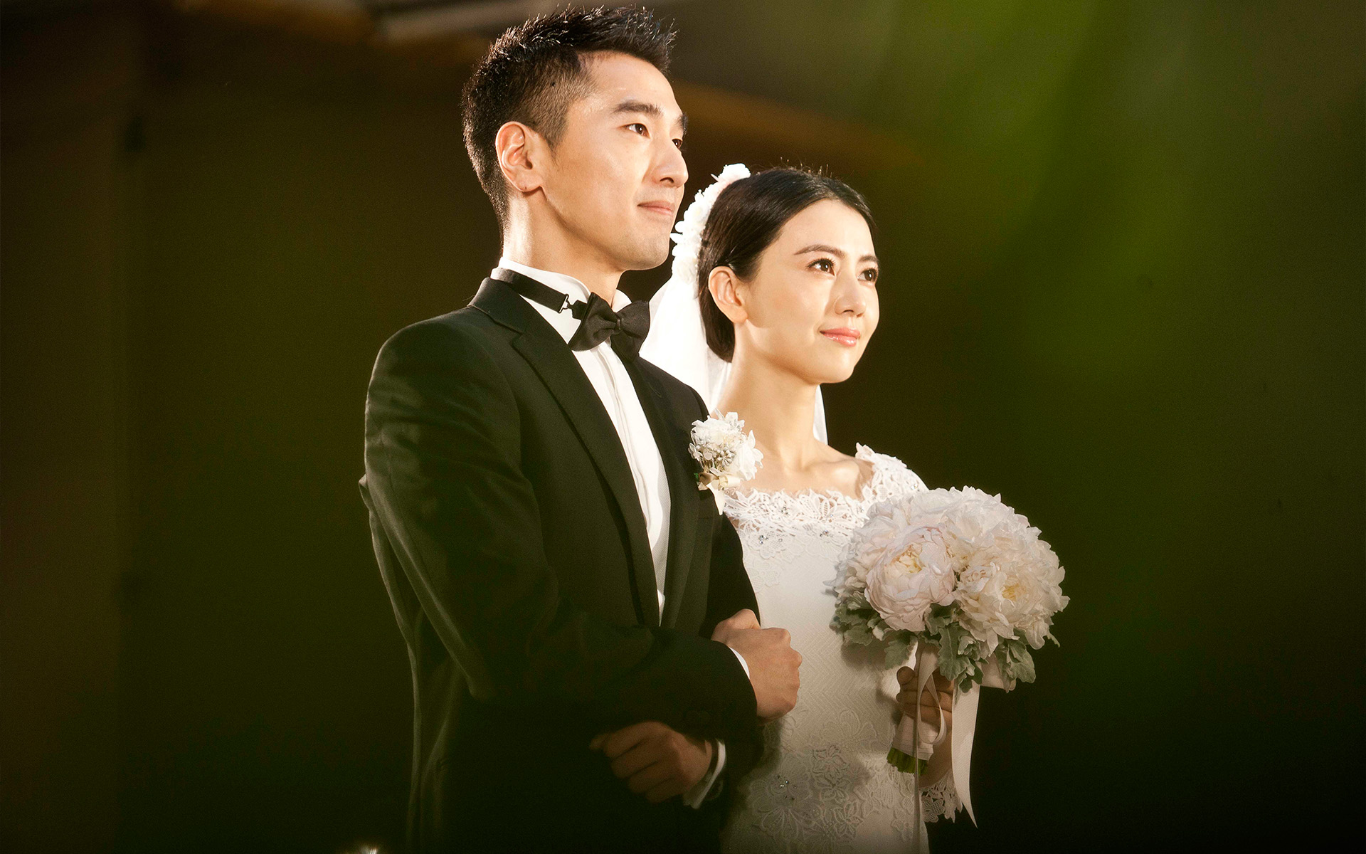 国民女神高圆圆:插足袁泉感情,王一博背后金主,屡被公公刁难