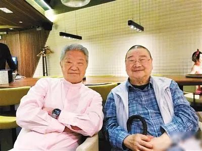 倪匡当年为什么去香港,倪匡回过内蒙吗