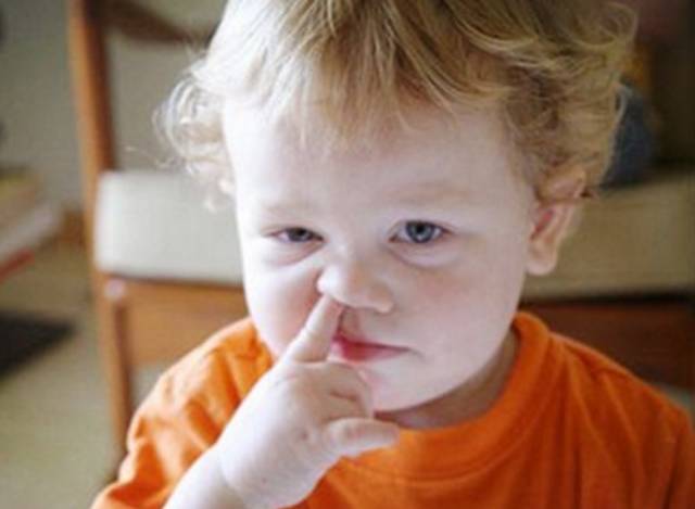 4岁男童鼻子渗血,五岁男童鼻流血不止抢救无效死亡