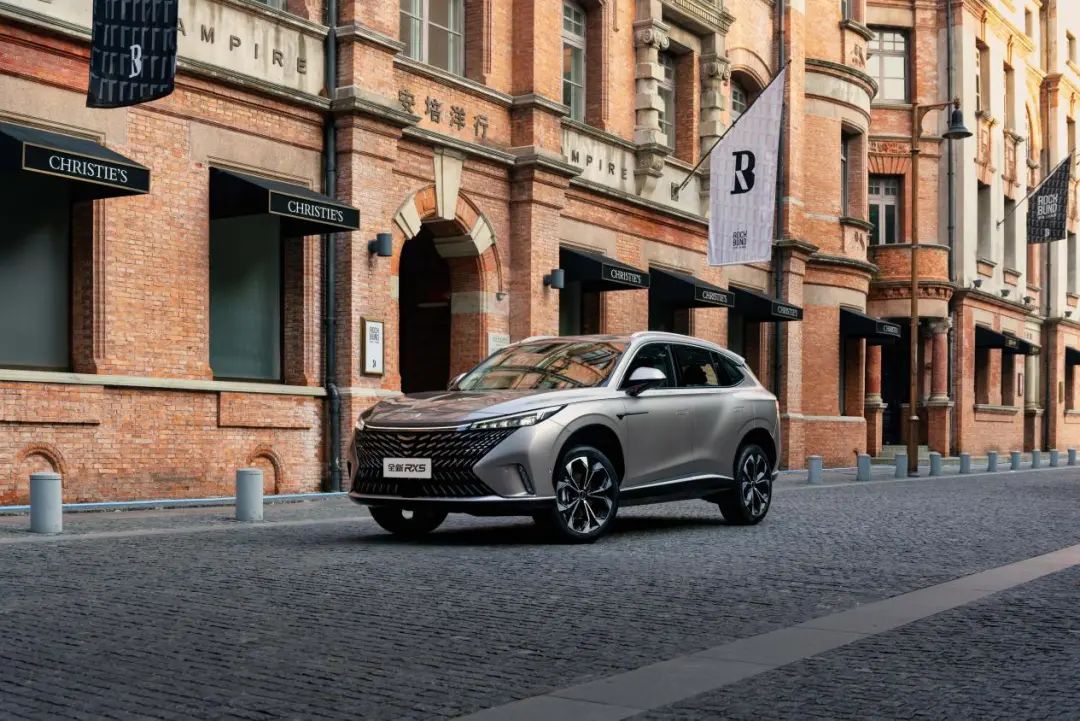 荣威rx5全细节场地测试,荣威rx5优越版质量怎么样啊