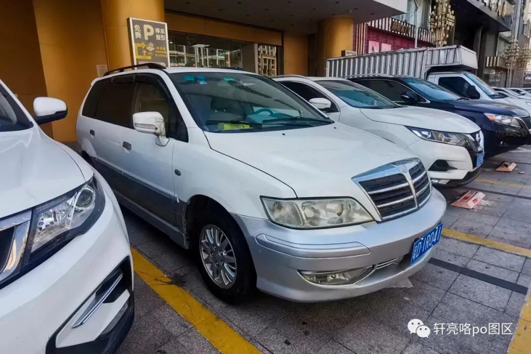 菱绅国产太空舱7座,进口三菱菱绅太空车