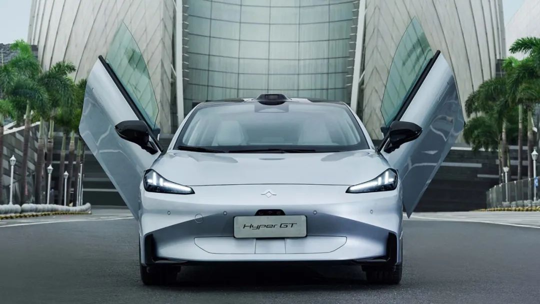 不到25万买旋翼门！这新车后驱即4秒级性能要啥特斯拉？