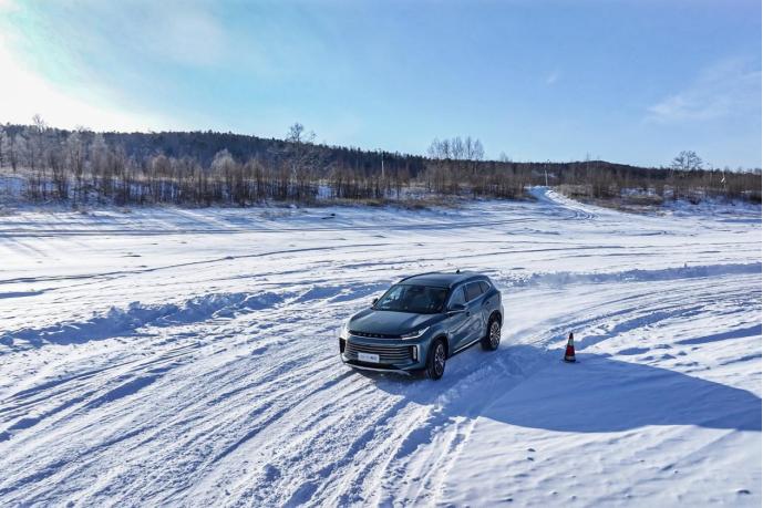 全新一代凌云四驱,冰雪试驾极寒挑战