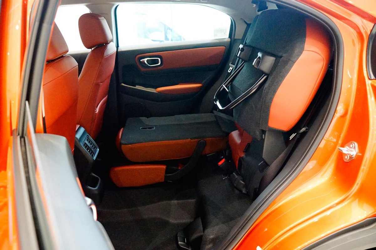 外观更运动且精致,外观微调动力升级试驾全新远景x3