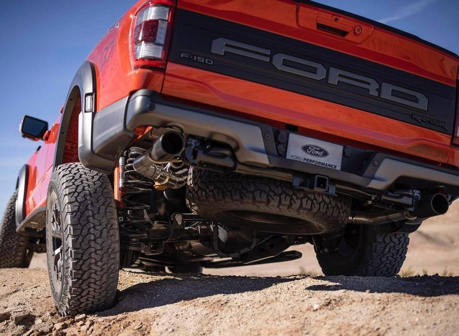 厂家直销不加价！全新福特F-150猛禽售68.68万，可惜没了4A+拖森